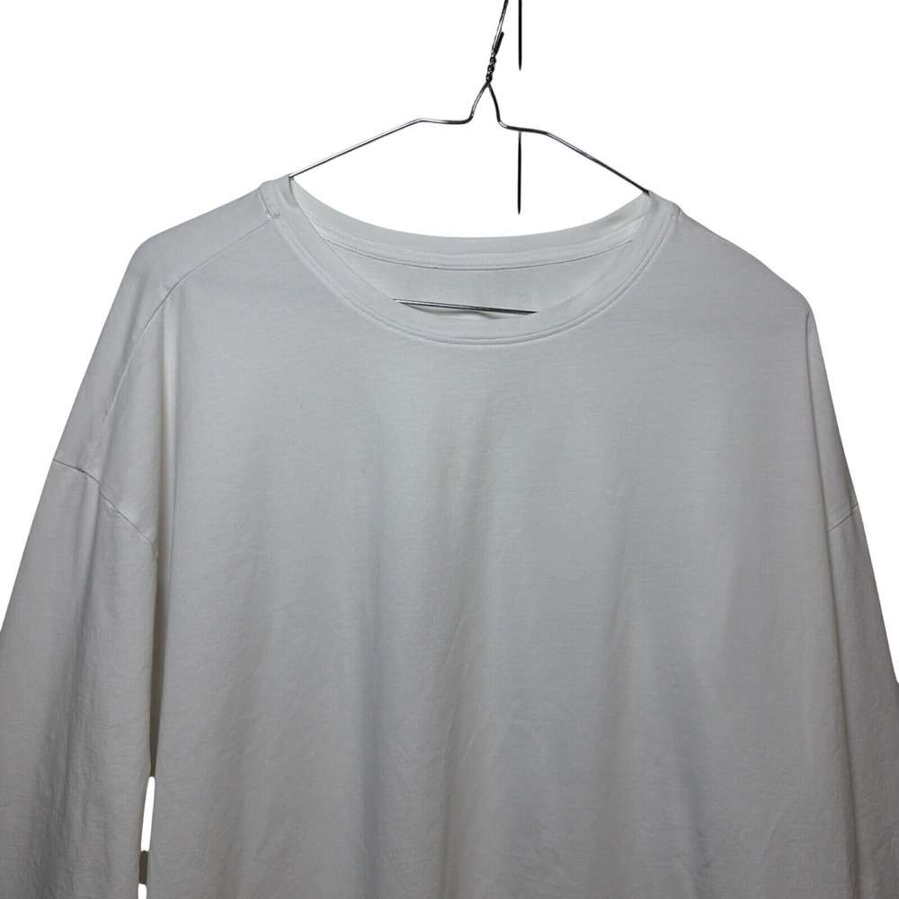Vuori Long Sleeve T-Shirt Women Large White Relaxed Fit Athleisure Crew Neck - Picture 3 of 11